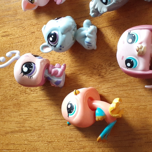 Little pet shop LPS lot of 9 - Picture 3 of 9